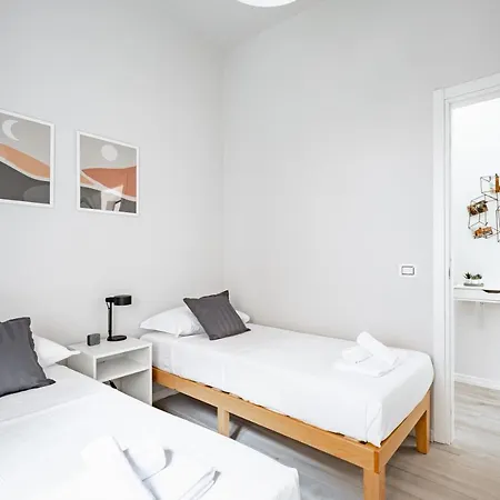 Apartment Secondo Aro Modern Balcony Flat