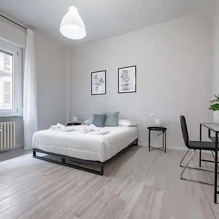 Secondo Aro Modern Balcony Flat Apartment *