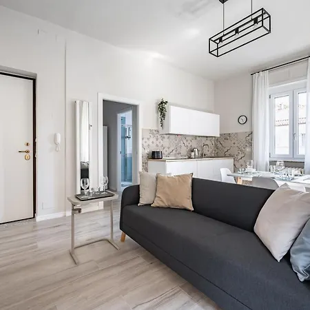 Secondo Aro Modern Balcony Flat * アスティ