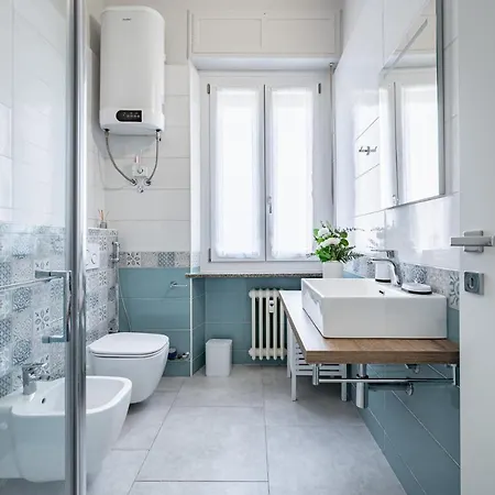 Secondo Aro Modern Balcony Flat *