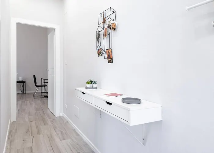Apartment Secondo Aro Modern Balcony Flat Asti