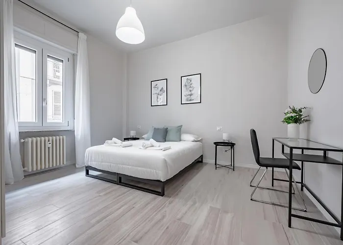 Secondo Aro Modern Balcony Flat Apartment *